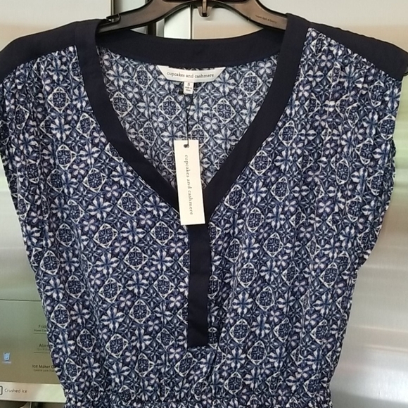 💕CUPCAKES and CASHMERE💕 Rory Printed Short Dress S Small NWT Tile Print - Picture 8 of 8